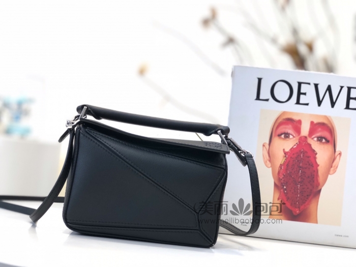 loewe puzzle mini罗意威迷你几何包新色亮相