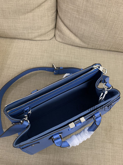 按颜色选包包 这些蓝色的lv包你可喜欢？