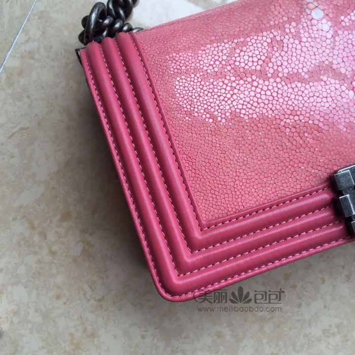 泰国珍珠鱼皮le boy小香限量版67086