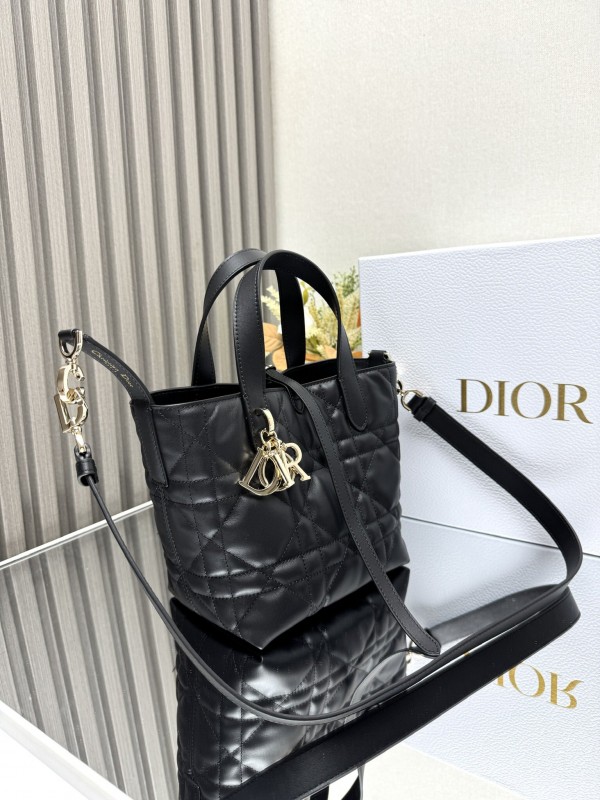 dior Toujours tote女士迷你手提包 迪奥新款软牛皮菜篮子2835