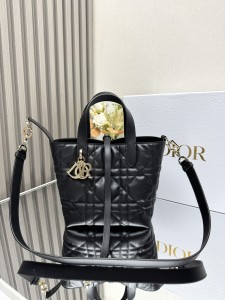 dior Toujours tote女士迷你手提包 迪奥新款软牛皮菜篮子2835